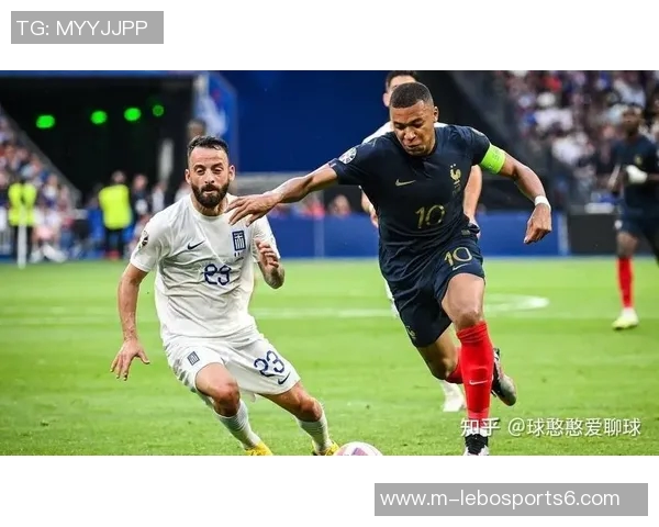 足球夏季转会市场热潮涌动明星球员纷纷转会新赛季前景引发关注