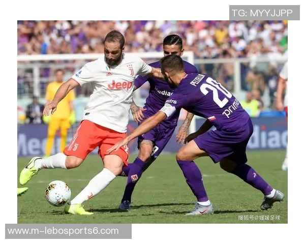 左右足球带你领略精彩赛事与球员风采尽在掌握之中体验足球的魅力与激情